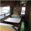 Image 8 : 1989 WINNEBAGO CHIEFTAIN MOTORHOME - RUNS, KEYS, PAPERS (STORED INDOORS)
