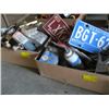 Image 1 : 2 BOXES OF MISC LICENCE PLATES, KNEE PADS, PLUMB BOB ETC.