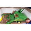 Image 2 : John Deere 1940 Combine 12A "50th Anniversary Edition" (Scale: 1/16)