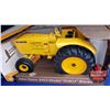 Image 2 : John Deere 1963 Model 5010 I (Scale: 1/16) - Smokestack Included in Box