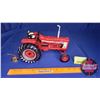 Image 3 : Farmall 706 Precision Series #16  (Scale: 1/16)