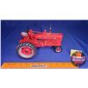 Image 4 : Farmall Super M-TA 100 Years 1902 Centennial 2002  (Scale: 1/16)