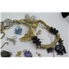 Image 9 : Misc Jewelry: Pendants, Neck Chains, Earrings, Bracelets, Pins, etc