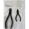 Image 2 : Vintage Lot of 2 Antique Pliers