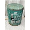 Image 1 : Large Green Bakers Best Shortening Tin.21x 16 Net Weight 110lbs