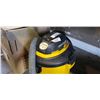 Image 2 : 2.5HP ELECTRIC SHOP VAC 6 GALLON