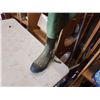 Image 3 : SIZE 12 INSULATED STEEL SHANK WADERS