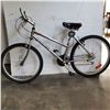 Image 1 : SILVER RALEIGH BIKE