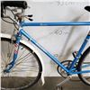 Image 2 : BLUE RALEIGH BIKE