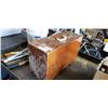 Image 1 : WOOD CARPENTERS BOX