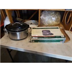 COLEMAN CAMP STOVE AND SLOW COOKER