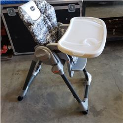CHICCO HIGH CHAIR