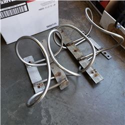 4 stainless hose hangers