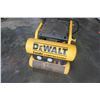 Image 2 : DEWALT HEAVY DUTY ELECTRIC 4 GALLON WHEELED COMPRESSOR MODEL D55154 - TESTED AND WORKING