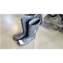 PIONEER STEEL TOE RUBBER BOOTS SIZE 12