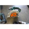 Image 3 : MAKITA 4 PIECE 18V CORDLESS TOOL SET W/ CHARGER, 3 BATTERIES, AND CASE - TESTED WORKING