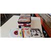 Image 1 : BOX OF RECORDS 45s