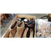 Image 3 : Lot of new ladies shoes and keychains