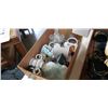 Image 2 : LOT OF FIGURAL JEWELRY STANDS AND TRAY OF COLLECTABLES