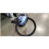 Image 1 : BISSEL ZING VACUUM CLEANER