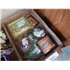 Image 2 : TRAY OF VINTAGE PICTURES AND SHOE JEWELRY STANDS