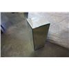 Image 2 : MIRRORED PEDESTAL 30 INCHES TALL