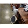 Image 2 : Floor fan and table fan
