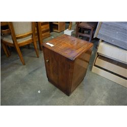 WATERFALL STYLE 1 DOOR SIDE CABINET