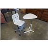 Image 1 : WHITE ROLLING OFFICE CHAIR AND WORK STAND