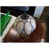Image 2 : LEADED GLASS TABLE LAMP
