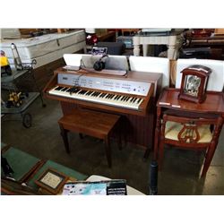 Lowrey GSP-1 Electric piano with bench, foot pedals, full band option, mode BJ 2022 headphones and m