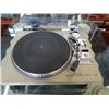 Image 2 : PIONEER QUARTZ-PLL AUTOMATIC RETURN MODEL PL-540 RECORD PLAYER