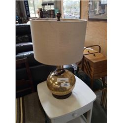 METALLIC TABLE LAMP