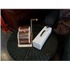 Image 1 : VINTAGE METAL BOX AND HEADMAN PAYMASTER