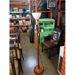 VITNAGE TORCHIERE FLOOR LAMP