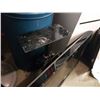Image 2 : LG 32 INCH TV WITH CEILING MOUNT