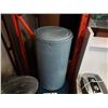 Image 2 : 2 CARDBOARD BARRELS WITH METAL LIDS