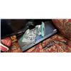 Image 2 : 32 INCH SAMSUNG TV AND LG BLURAY PLAYER