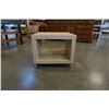 Image 2 : ROLLING MAPLE ENDTABLE