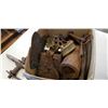 Image 5 : Box of horseshoes and other metal collectibles