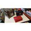 Image 5 : 3 Jewelry boxes with contents