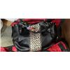 Image 5 : 2 new cascades duffle bags and ladies handbag