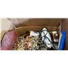 Image 5 : Box of vintage collectibles and shoe polisher etc