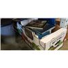 Image 1 : 2 boxes of hardcover books