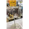Image 8 : Display stand with 50 pairs of earrings