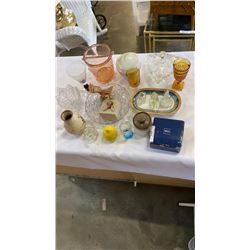 SHELF LOT OF COLLECTABLES AND GLASSWARE