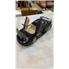 Image 4 : 2 model cars
