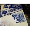 Image 2 : TORONTO MAPLE LEAFS NEW NHL BOXERS, SCARFM AND BASEBALL STYLE JERSEY - RETAIL $125