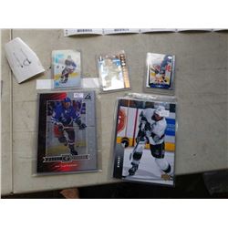 LOT OF WAYNE GRETZKY HOCKEY CARDS