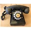 Image 1 : VINTAGE BAKELITE ROTARY TELEPHONE